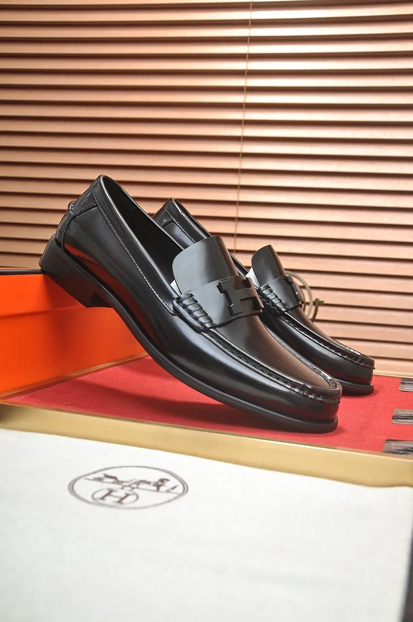 Men's shoes💰540💶[HERMES] (cowhide lining)🍀Italian top luxury🍀He does not pursue novel styles and gorgeous colors, but attracts the favor of successful men with his flawless, elegant and classic style. Formal leather shoes This very comfortable, simple and stable style allows you to easily match any style! The pattern is absolutely 1:1 refined from the original case, and we strive for excellence in materials, imported cowhide + cowhide lining💪💪💪extraordinary texture👍! .Code number: 38-45 (45 customized)